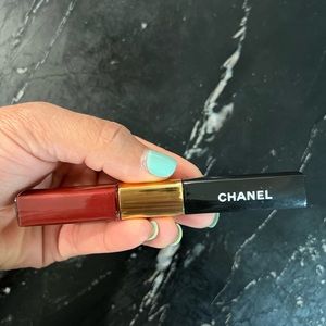 CHANEL • LE ROUGE DUO ULTRA TENUE